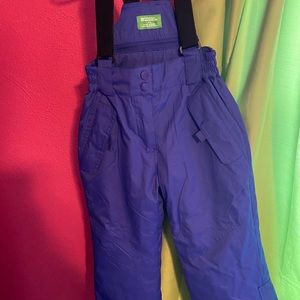 Brand new girl snow pants never worn size 5 /6